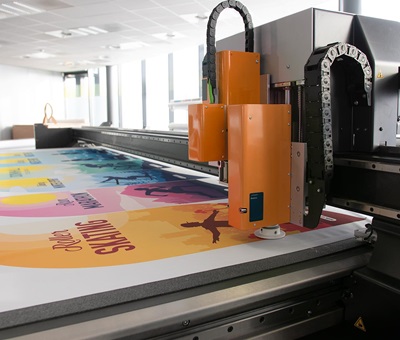 Digital cutting plotter