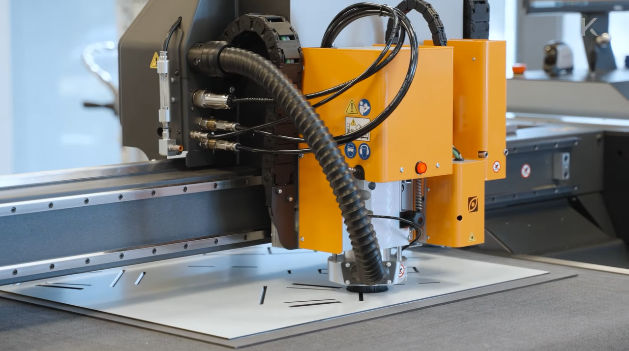 sign display milling